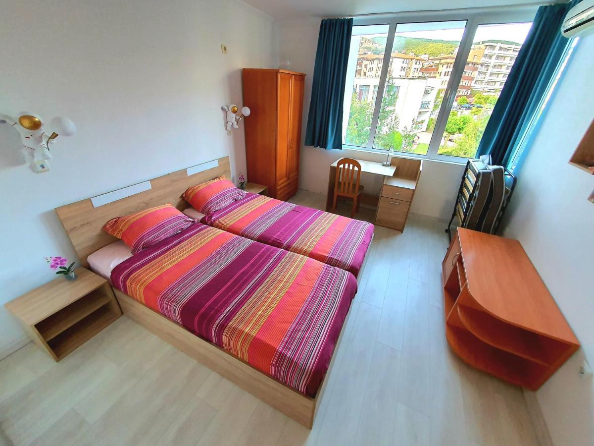 Sveti Vlas Marina Beach Apartment - Vega Village Exteriér fotografie