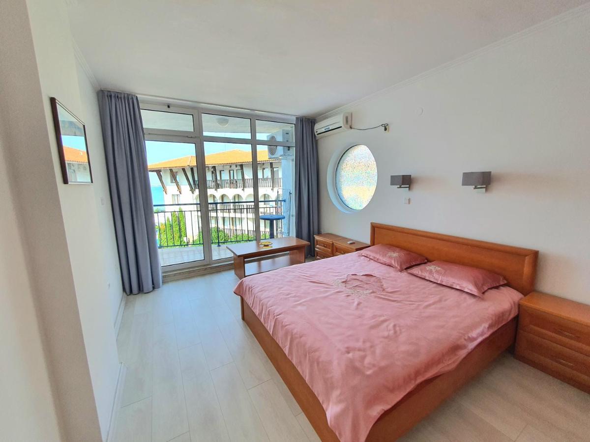 Sveti Vlas Marina Beach Apartment - Vega Village Exteriér fotografie