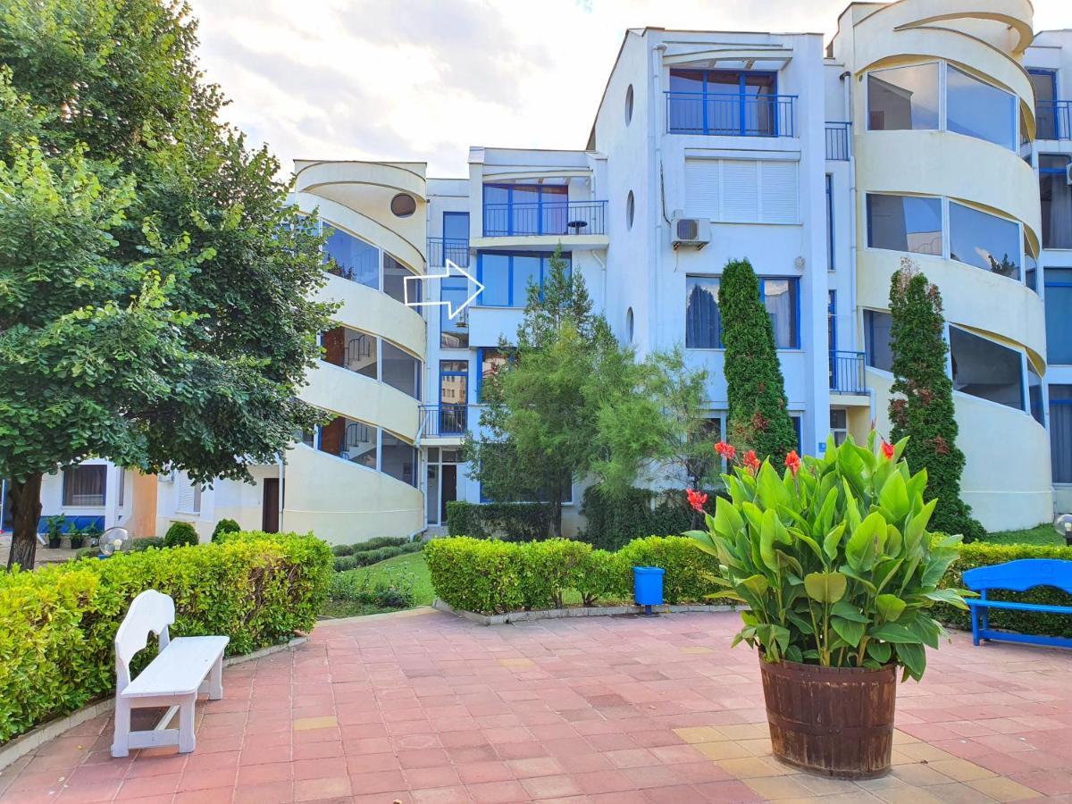 Sveti Vlas Marina Beach Apartment - Vega Village Exteriér fotografie