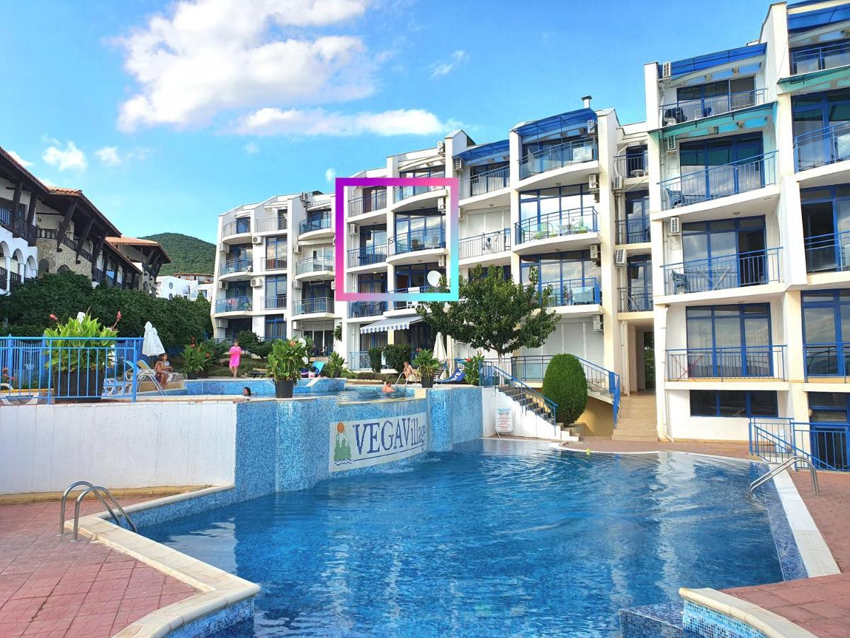 Sveti Vlas Marina Beach Apartment - Vega Village Exteriér fotografie