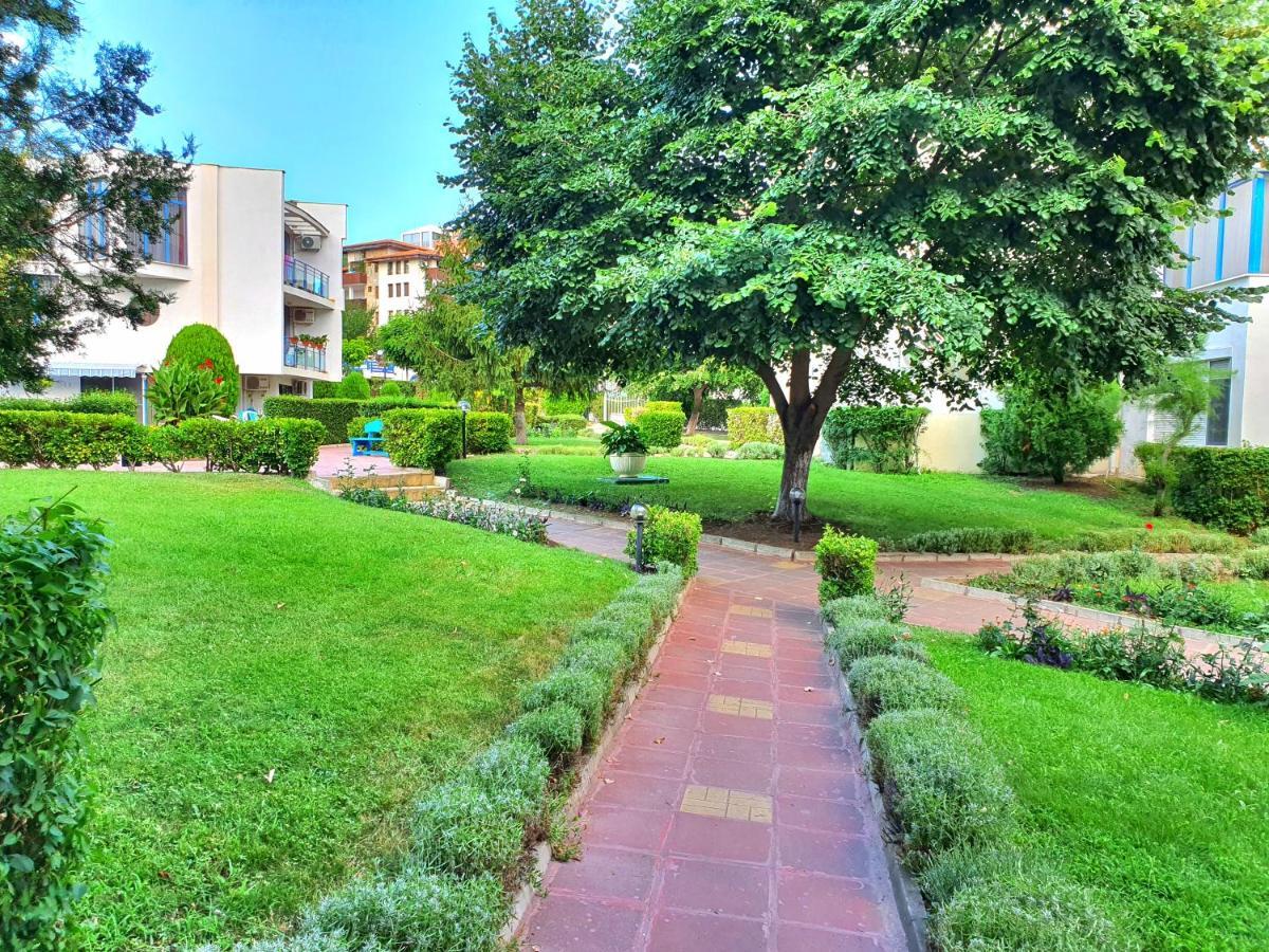 Sveti Vlas Marina Beach Apartment - Vega Village Exteriér fotografie