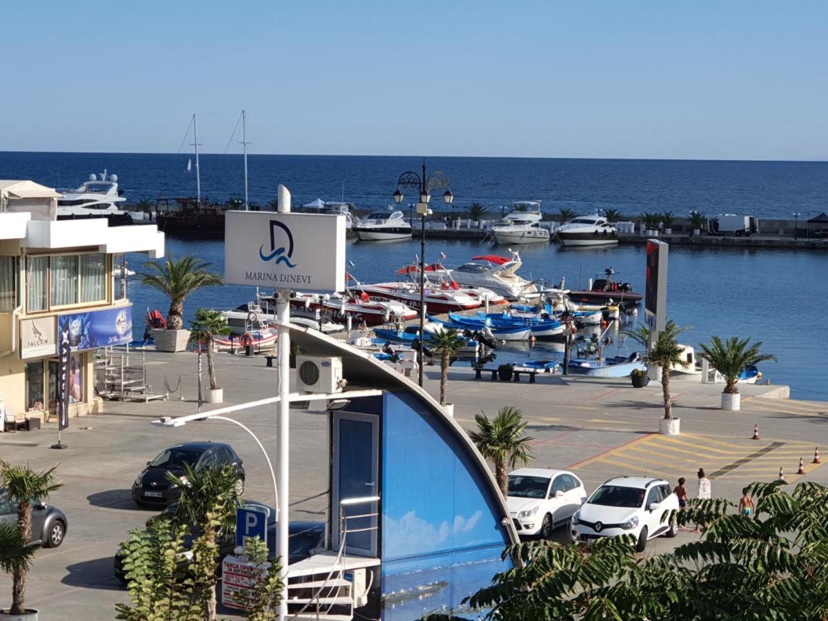 Sveti Vlas Marina Beach Apartment - Vega Village Exteriér fotografie